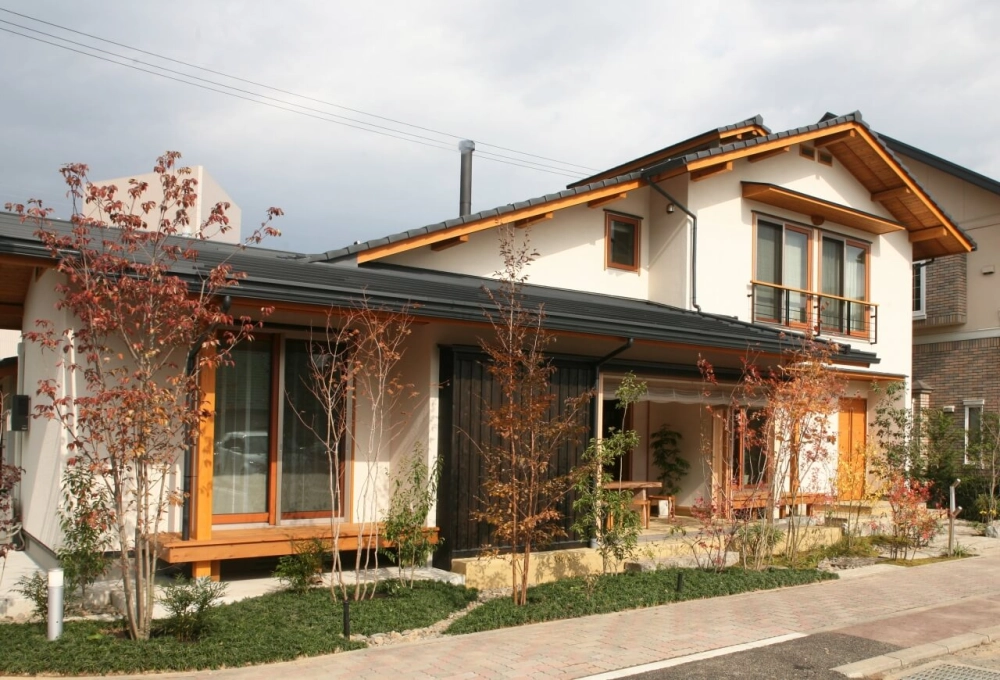 Trang trí nhà mái nhật giá rẻ mà sang với hệ đèn trang trí