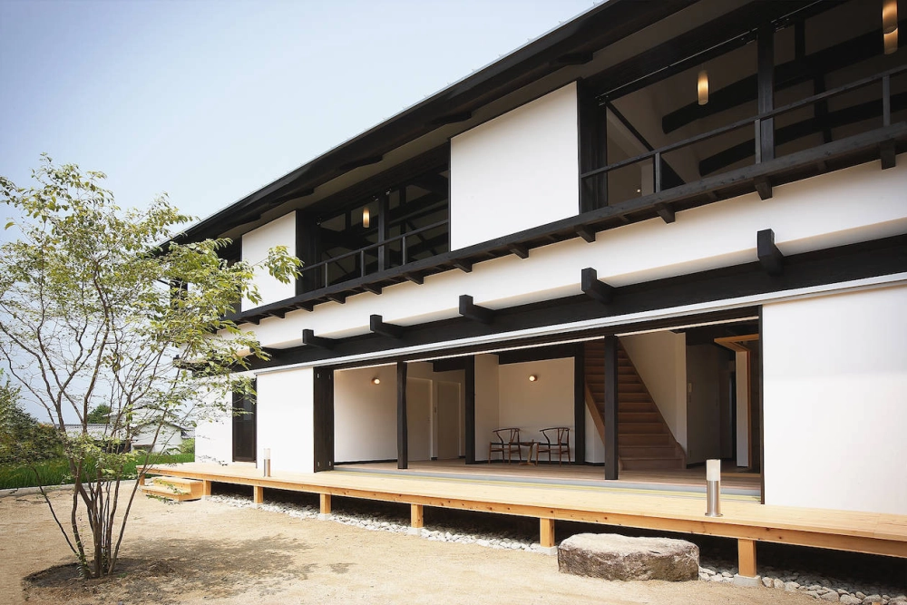 Cổng biệt thự mái nhật đẹp với hoa văn sắt mỹ thuật tinh xảo