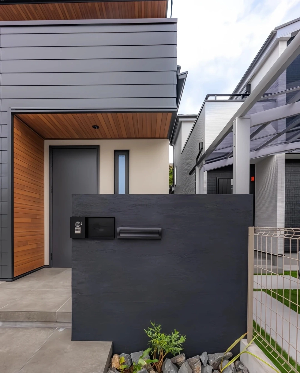 Màu sơn hàng rào nhà mái nhật đẹp tông trung tính